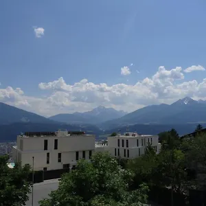 Apartment Omyxl
