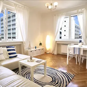 Operastreet City Center Santorin Apartment