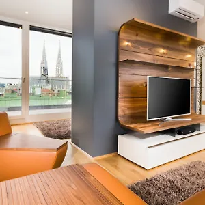 Votivpark Serviced Appartamento